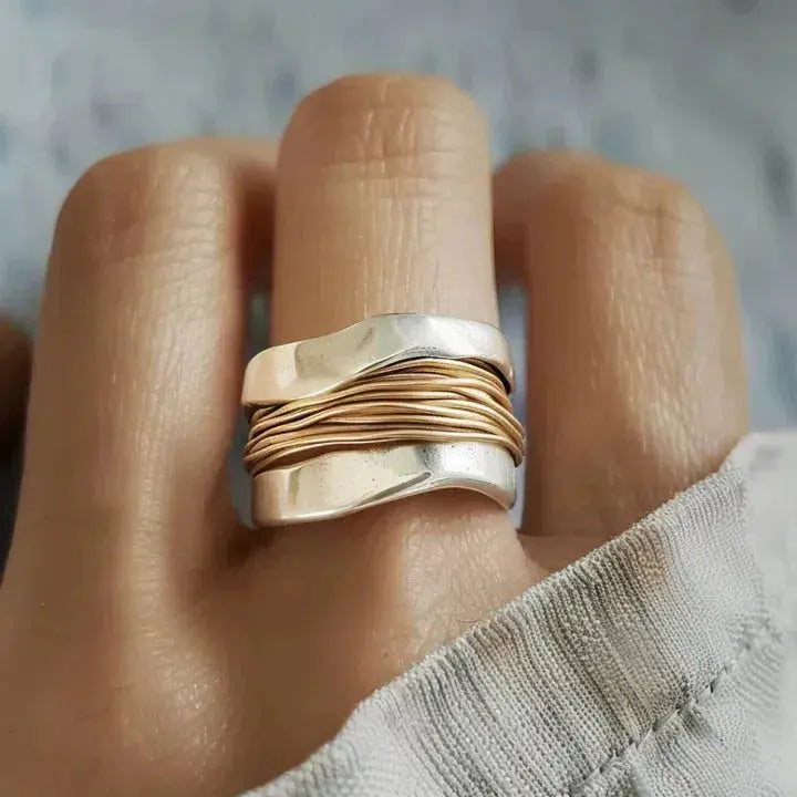 Anillo De Plata Con Hilo De Oro