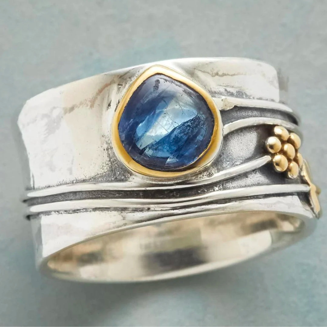 Inés | Bague vintage en saphir bleu et argent plaqué or