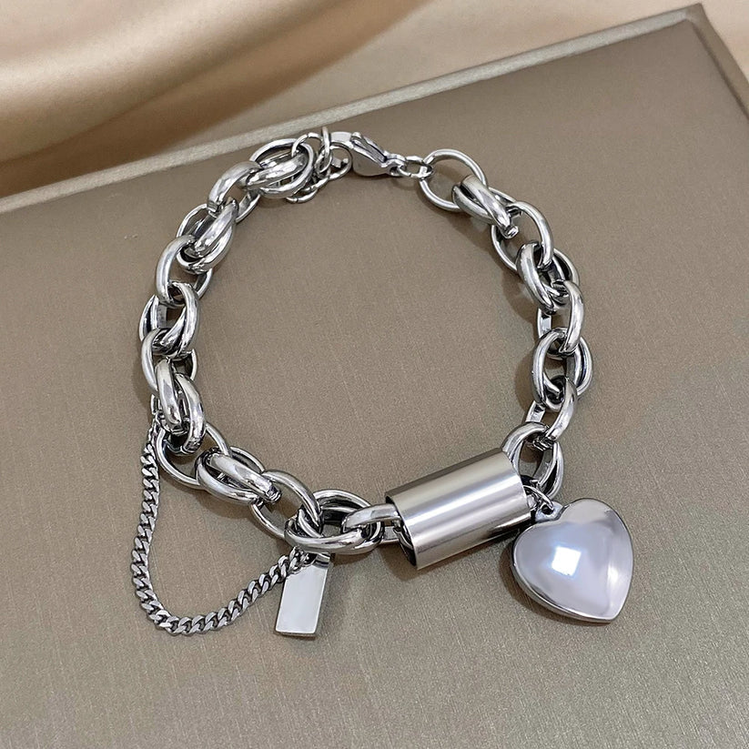 Pulsera Con Dije De Corazón De Oro